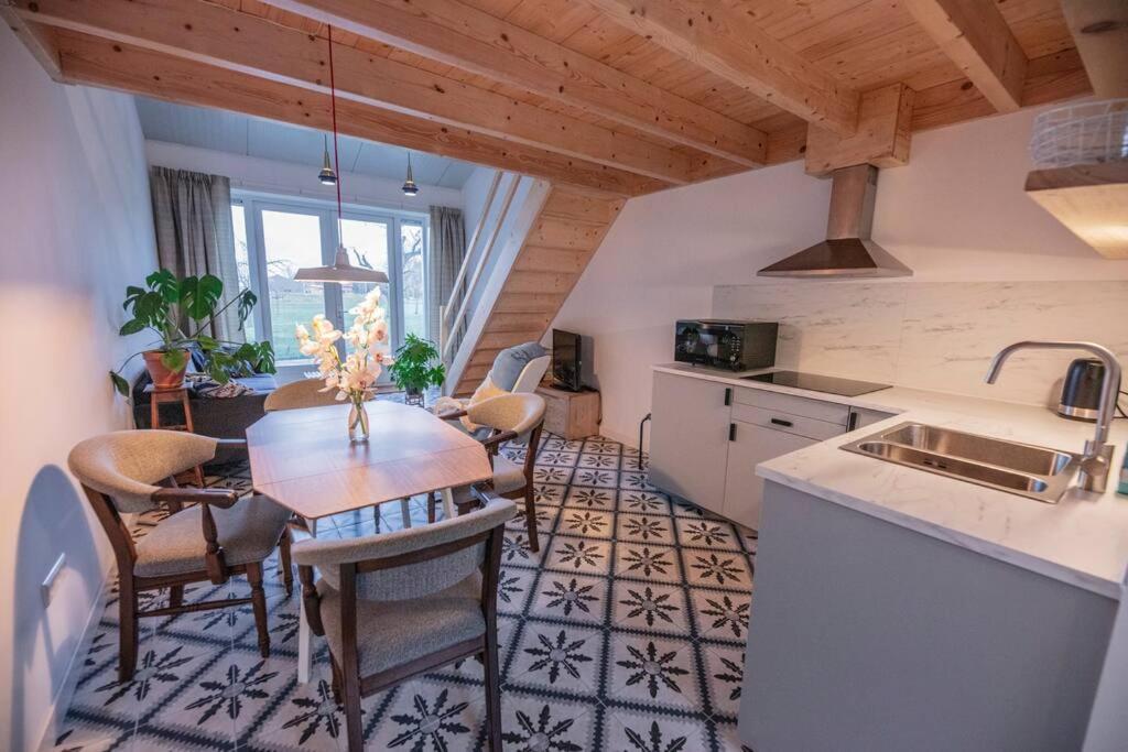 'T Pekelhuis - Vakantiehuisje Op Boerderij Huize Blokland Hem Экстерьер фото